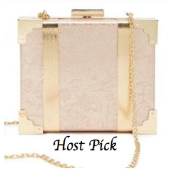 Olivia Miller Handbags - Host pick 🎊🎊 NWT Floral Box Clutch